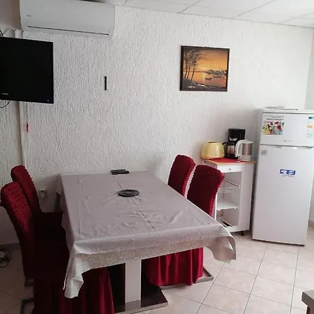 Apartment Smilja 2 Lopar